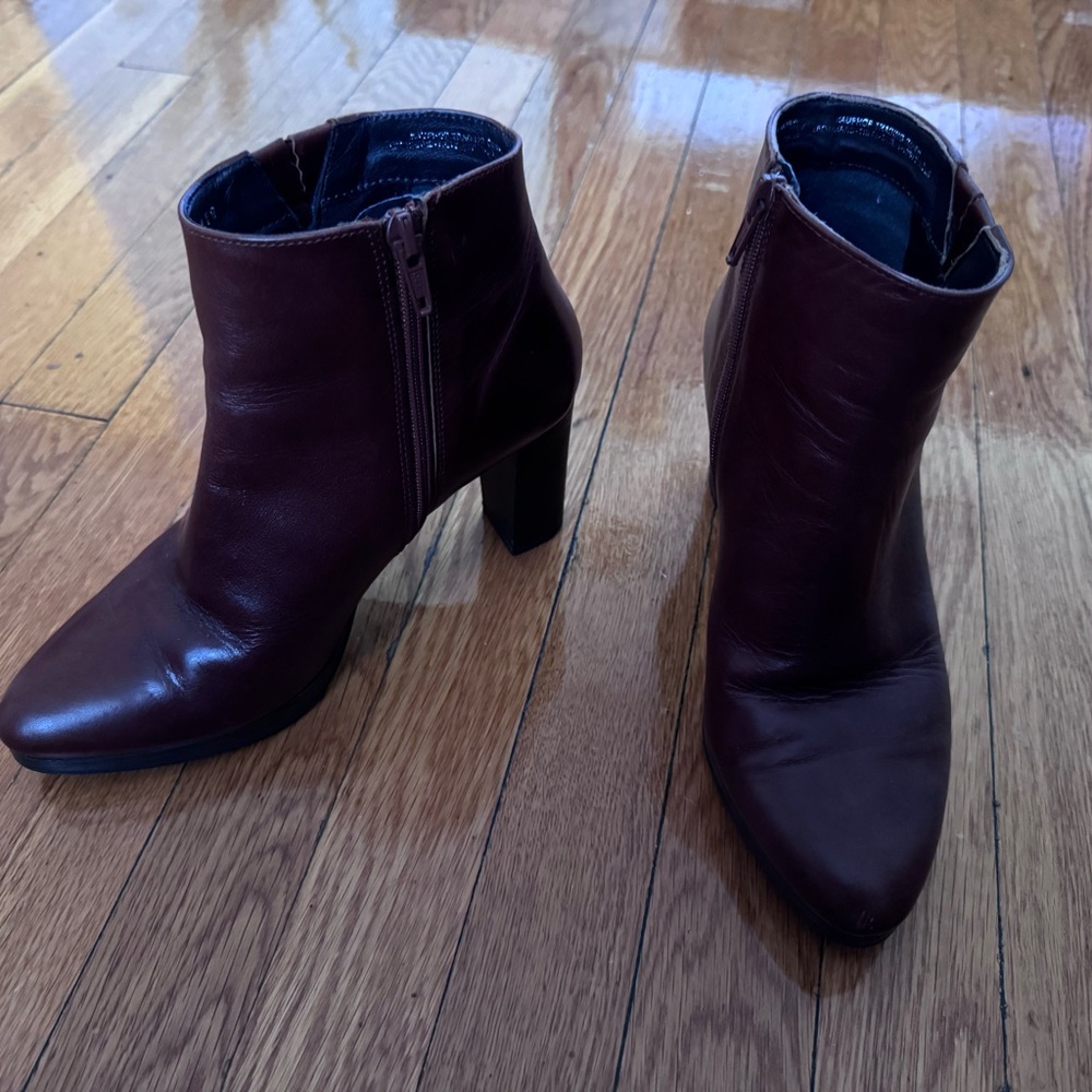 Chic Brown Heeled Ankle Boots